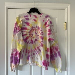 tie dye sweatshirt